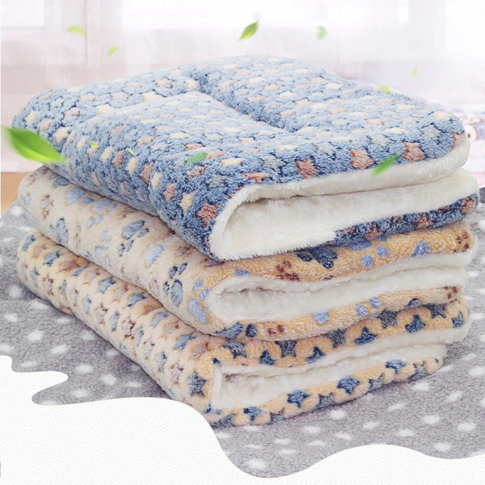 Thick Comfortable Small Cat Sleeping Nest Cushion Winter Warm Skin-friendly Cute Medium Cat Sofa Mat for Dog Bed Accessories